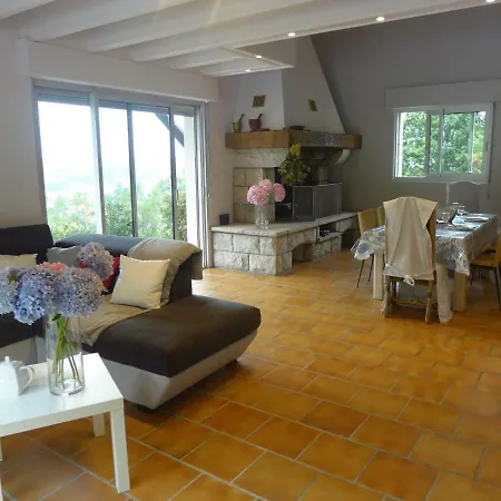 Holiday Lahanchipia Holiday home Saint-Pierre-d'Irube