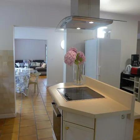 Holiday Lahanchipia Holiday home Saint-Pierre-d'Irube